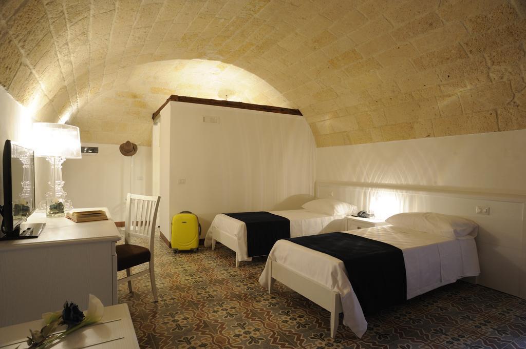 Il Nido Dei Falchi B&B Алтамура Стая снимка